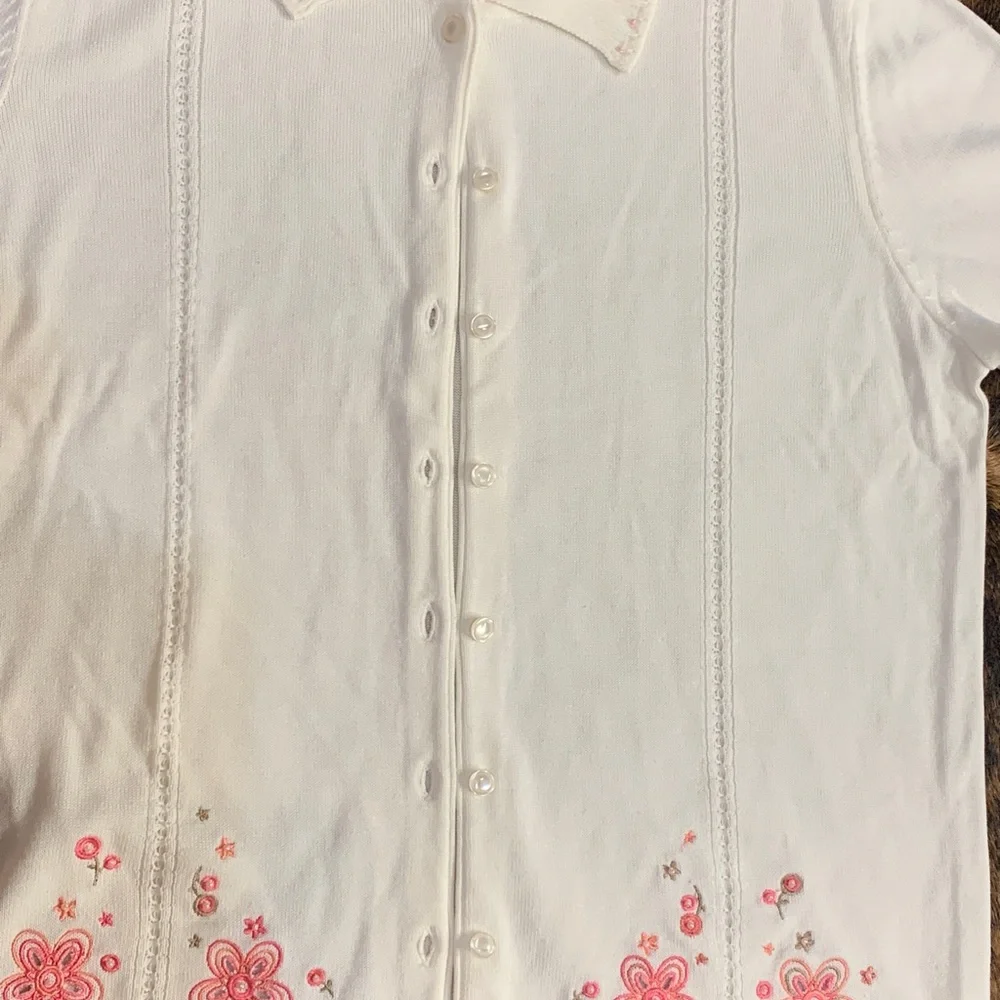 Koret size Medium white short sleeve button up lightweight sweater with collar - Picture 6 of 9